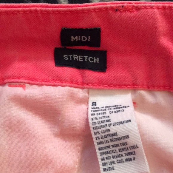 Shorts - Picture 3 of 4